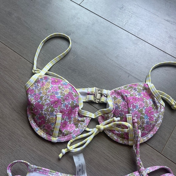 Floral and Gingham Bikini Set XXS - Picture 3 of 4